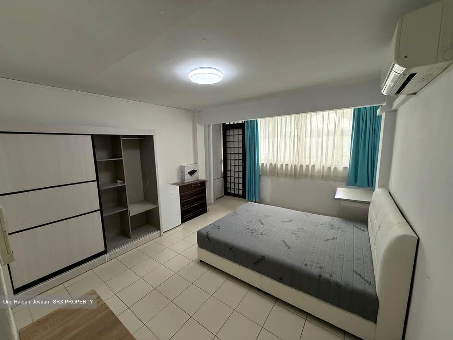 River Valley Road (D9), Terrace #561632451